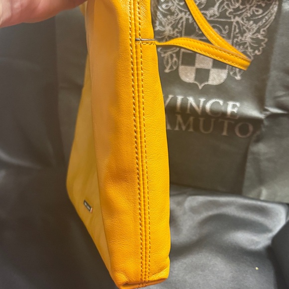 NWOT Vince Camuto Vibrant Yellow Shoulder Bag - Picture 7 of 8
